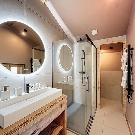 Chalet Solarys 12 Personnes 5 Chambres&5 Sdb Bord Ruisseau Châtel